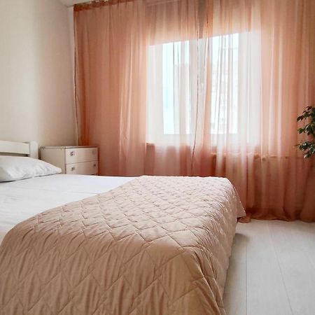 1/10 Вулиця Радунська Apartment Kiev Bagian luar foto