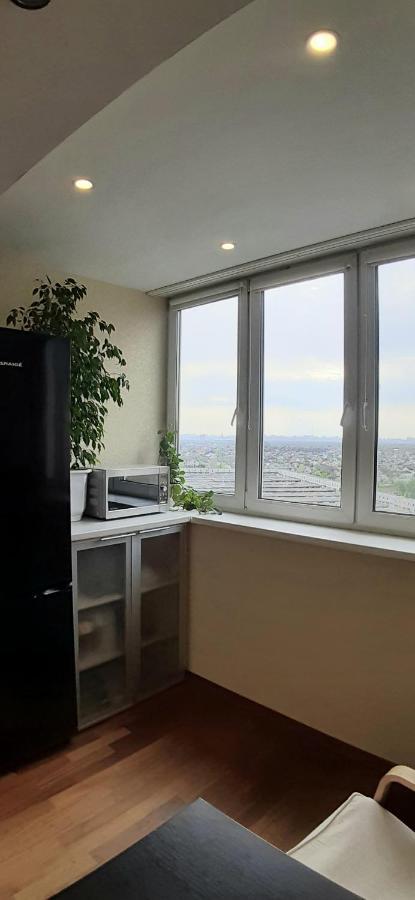 1/10 Вулиця Радунська Apartment Kiev Bagian luar foto